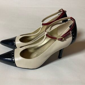 Tahari ‘Belinda’ Mary Jane’s in Ivory/black size 9.5